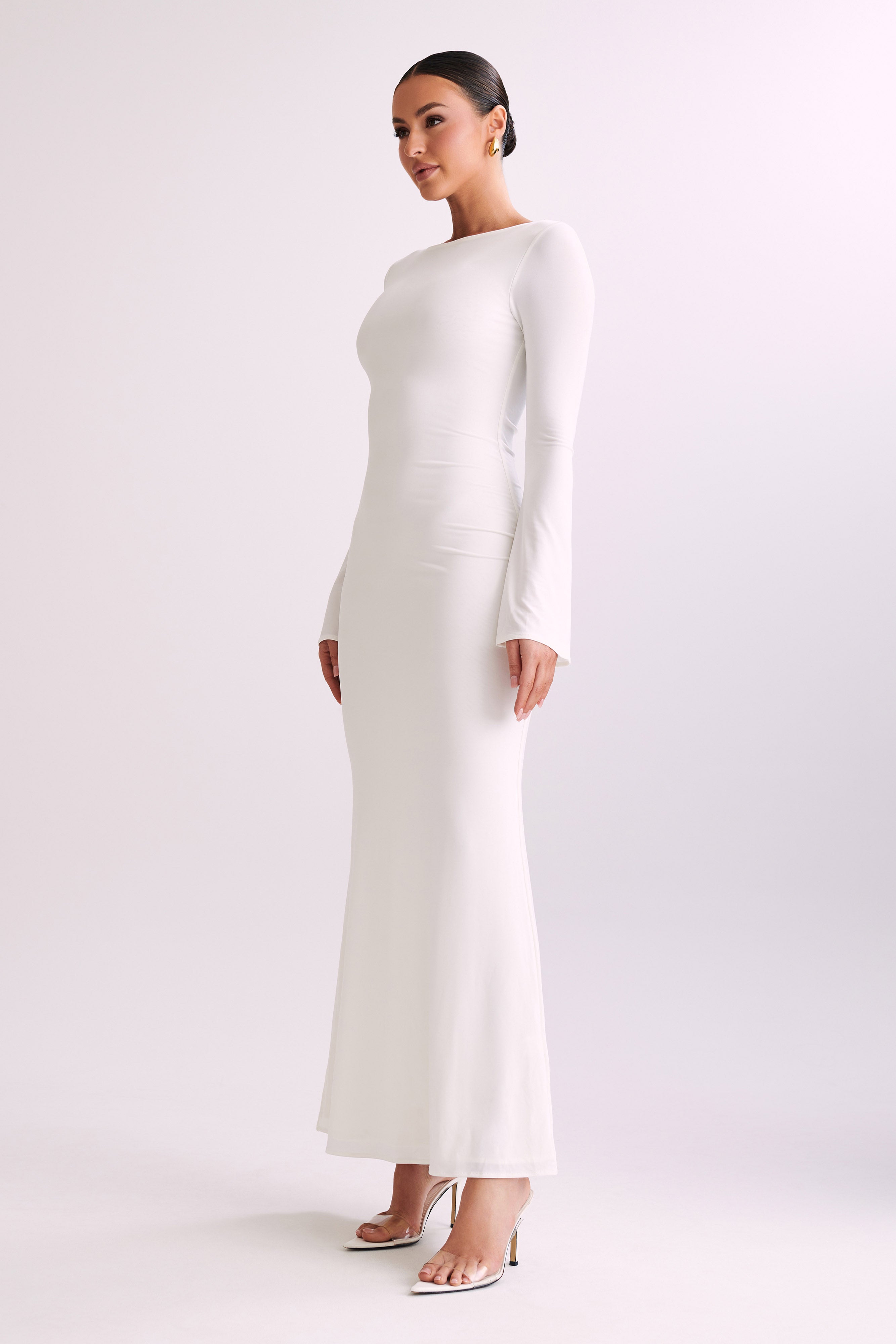 Amara Grace Gown – Ivory Elegance