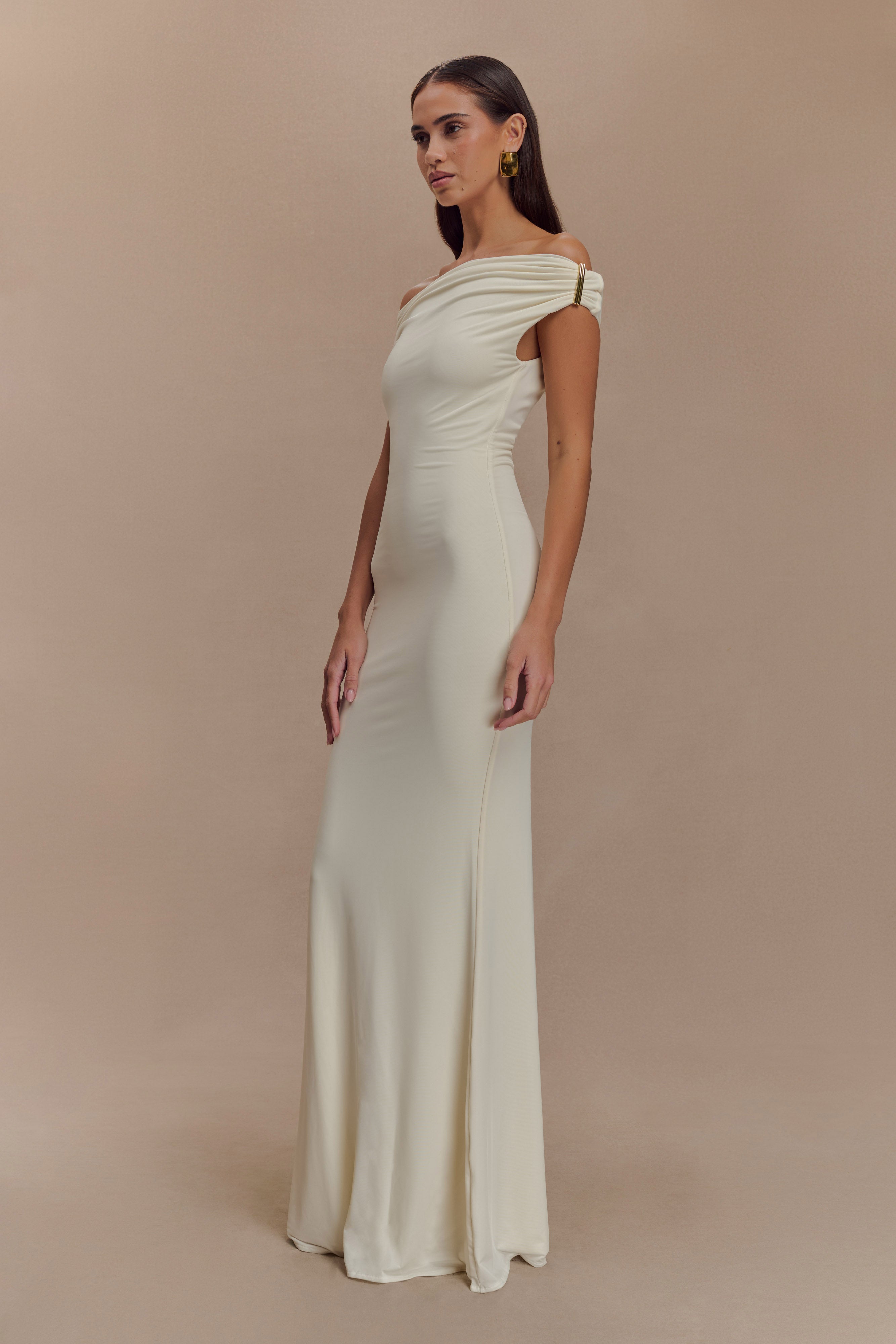 GILDED EDGE – MAXI ELEGANCE