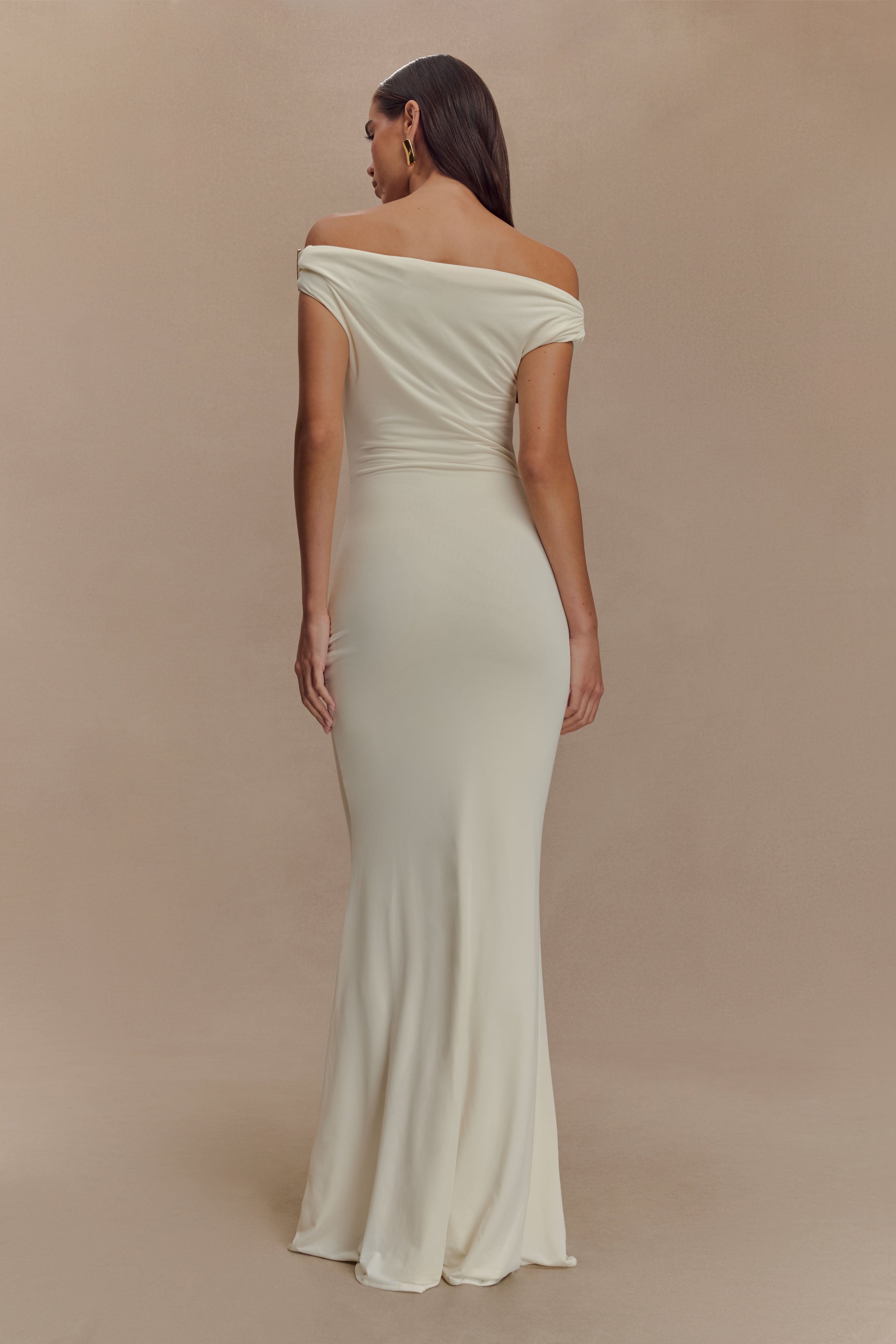 GILDED EDGE – MAXI ELEGANCE
