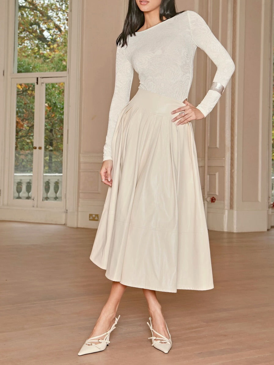 Rosé Body Top – Sculpted Softness