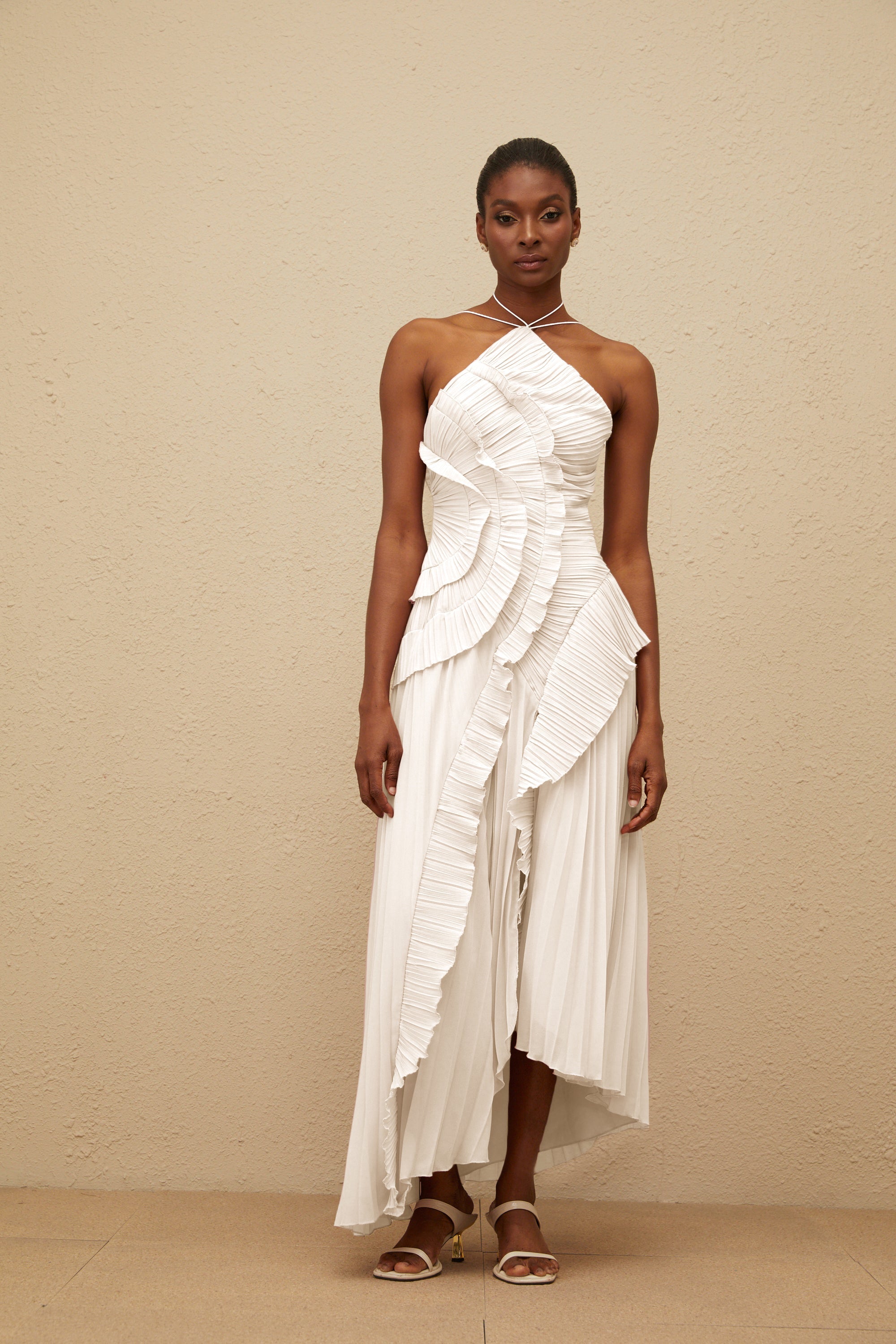 ÉTOILE HALTER DRESS – SCULPTED WHITES