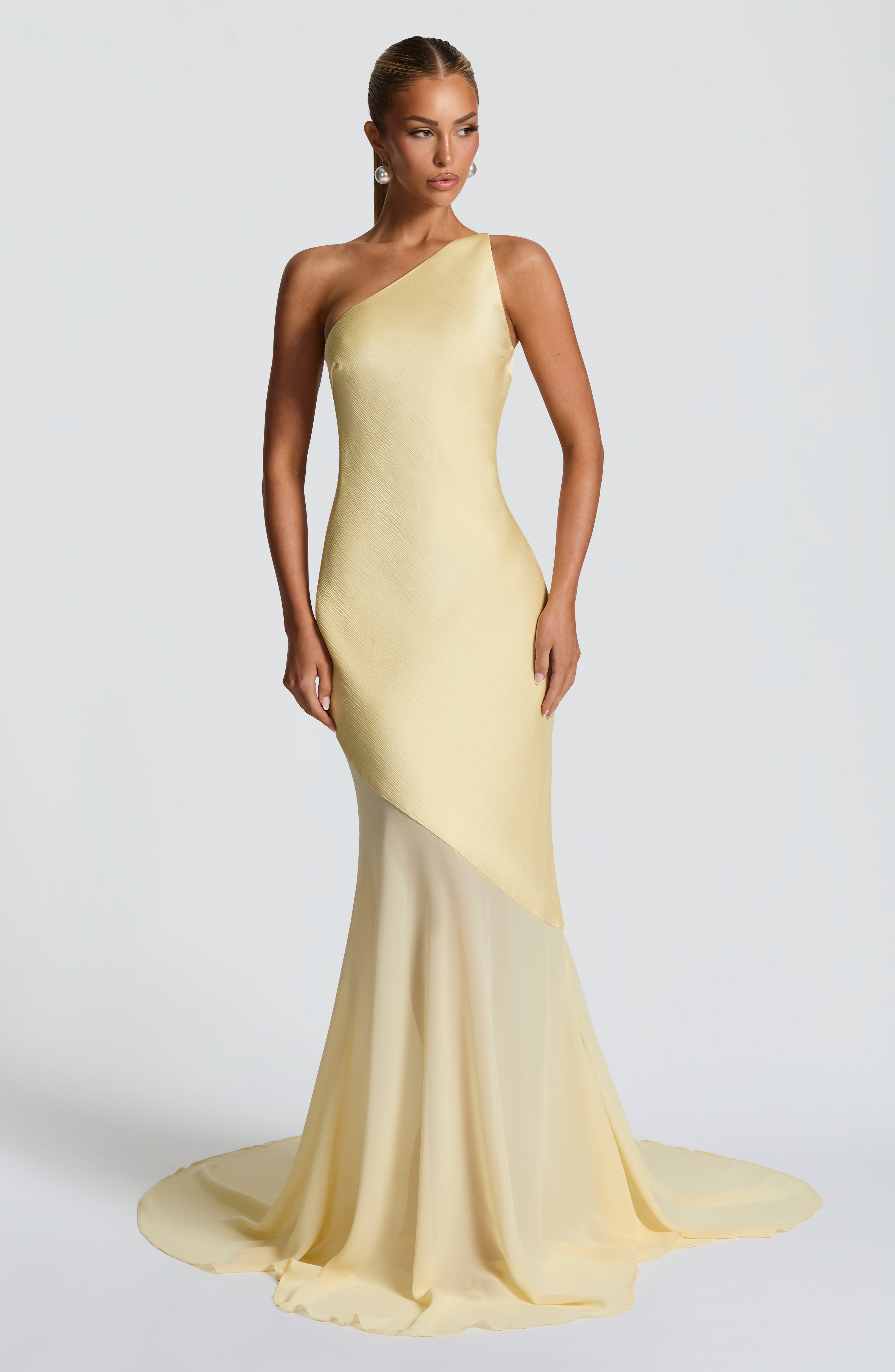 AMARIS ONE-SHOULDER GOWN – Golden Grace