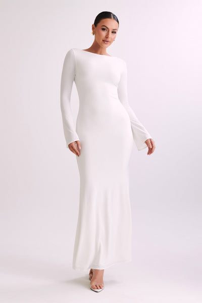 Amara Grace Gown – Ivory Elegance