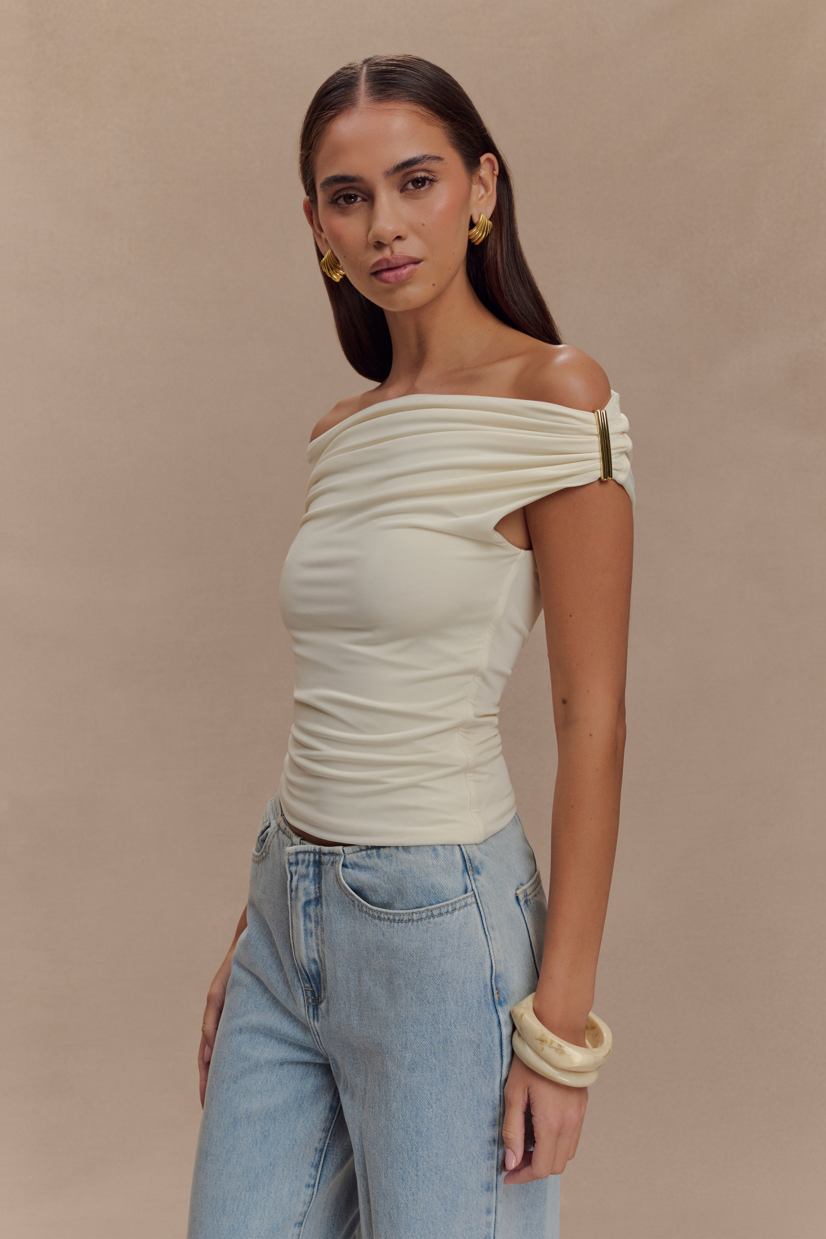 Kinsley Hardware Top – Sculpted Shine