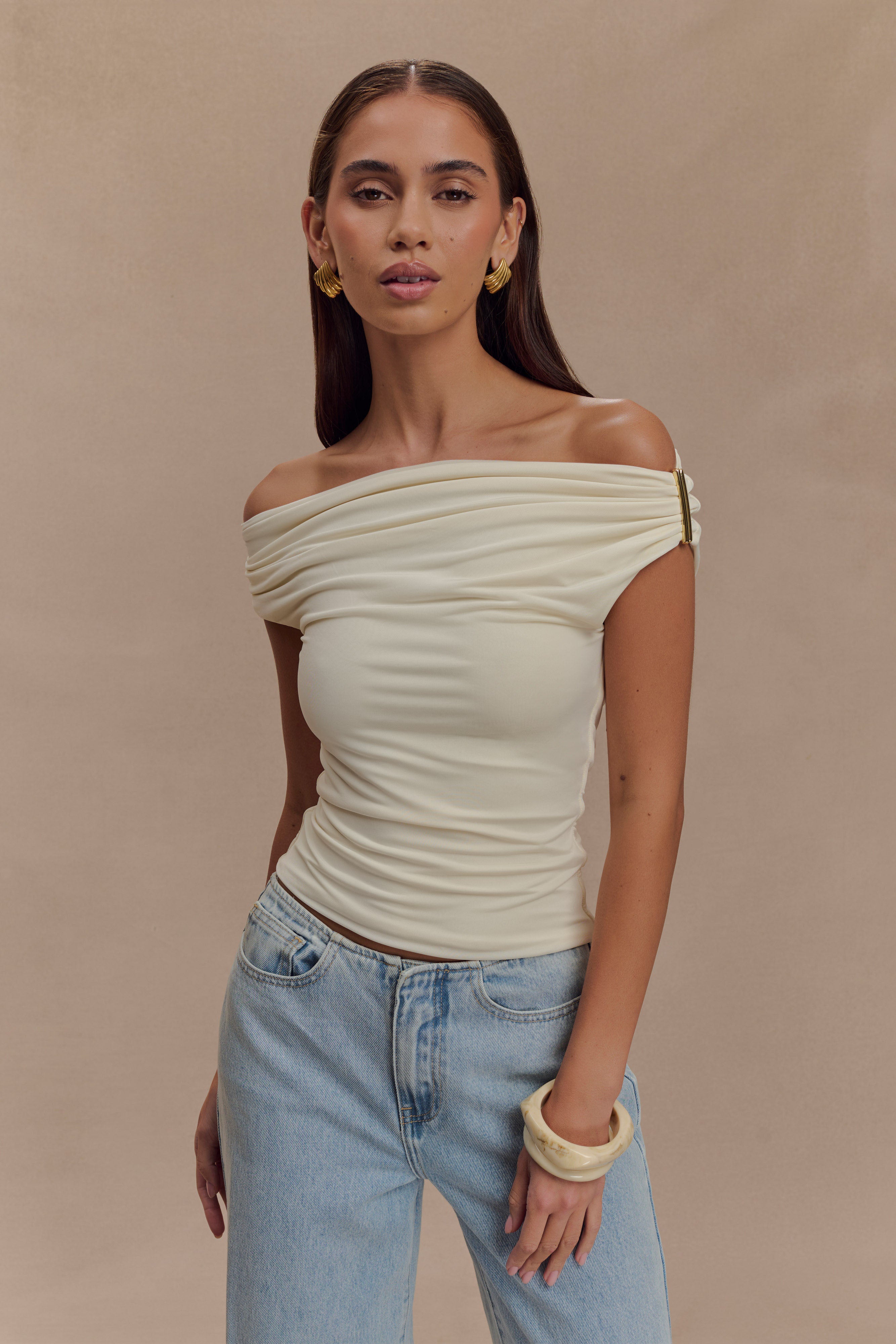 Kinsley Hardware Top – Sculpted Shine