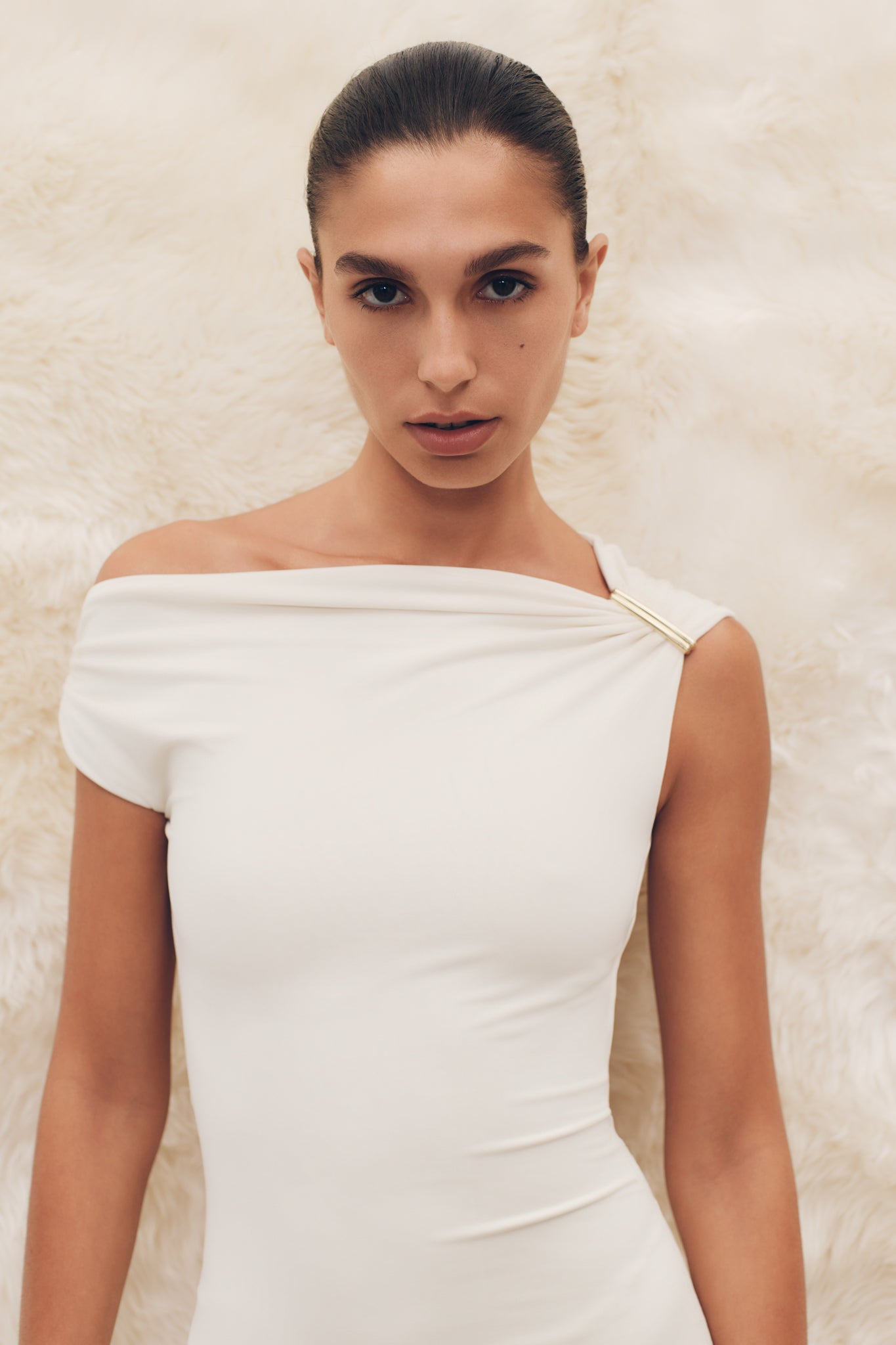 GILDED EDGE – MAXI ELEGANCE