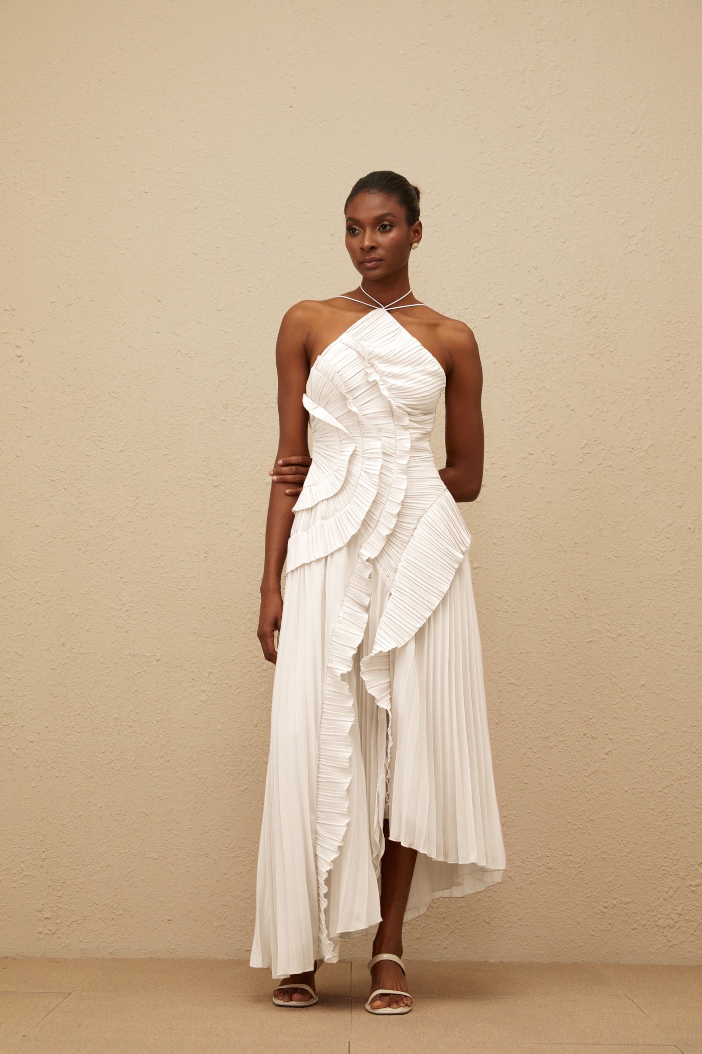 ÉTOILE HALTER DRESS – SCULPTED WHITES