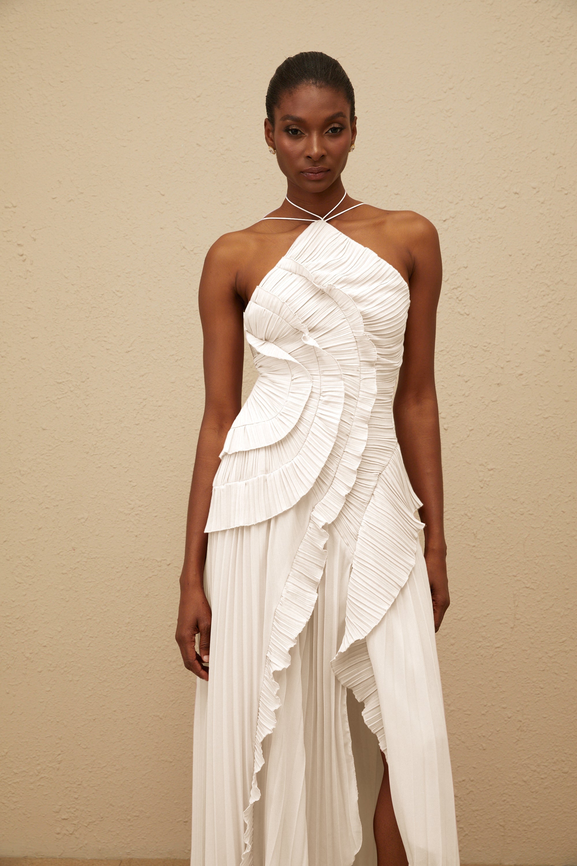 ÉTOILE HALTER DRESS – SCULPTED WHITES