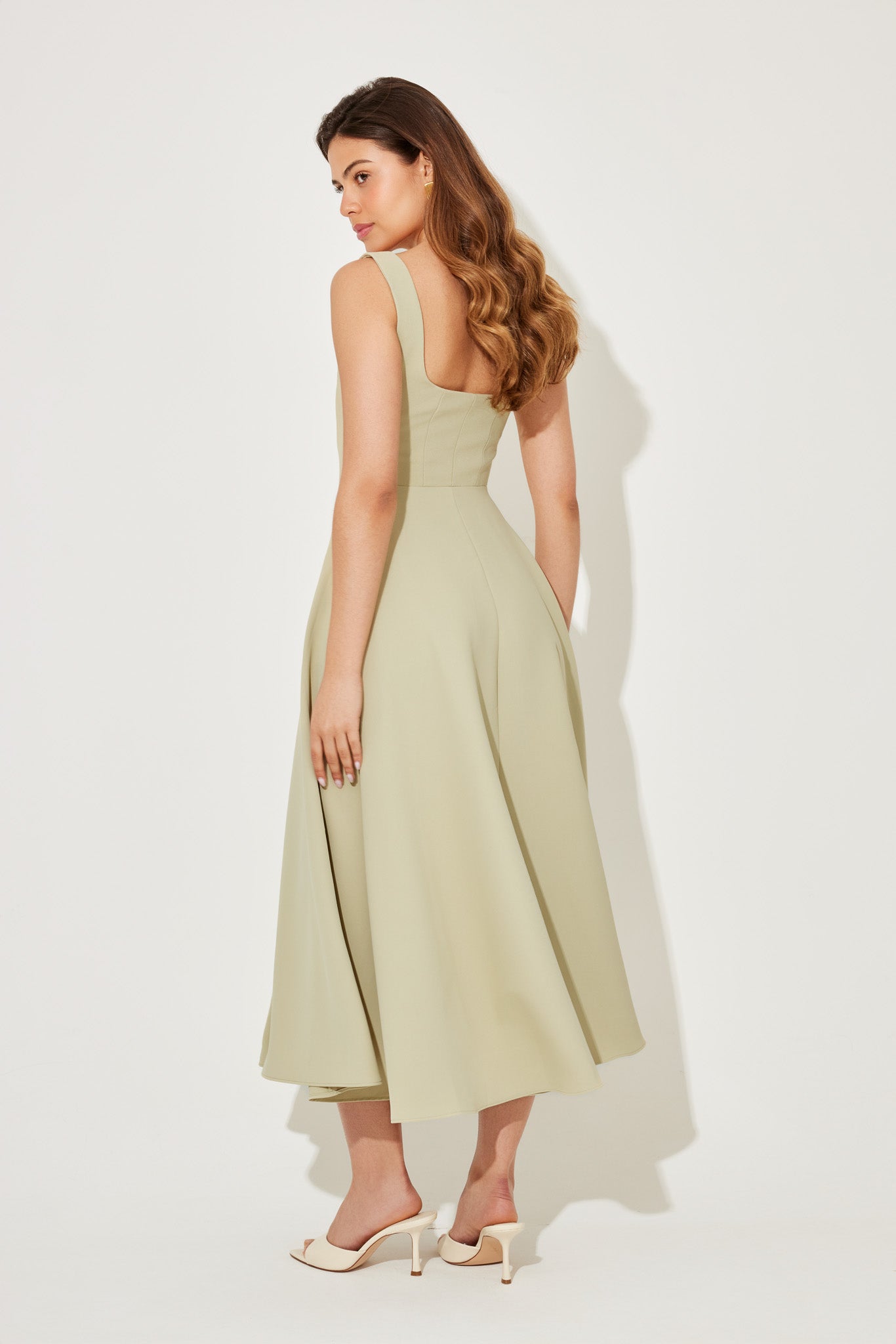 LYRA PLEATED MAXI – Soft Radiance