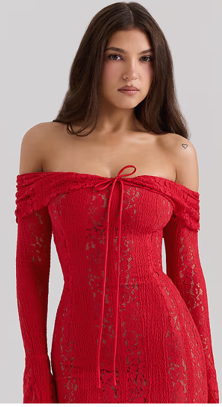 SCARLETT LACE GOWN – FIERY ELEGANCE