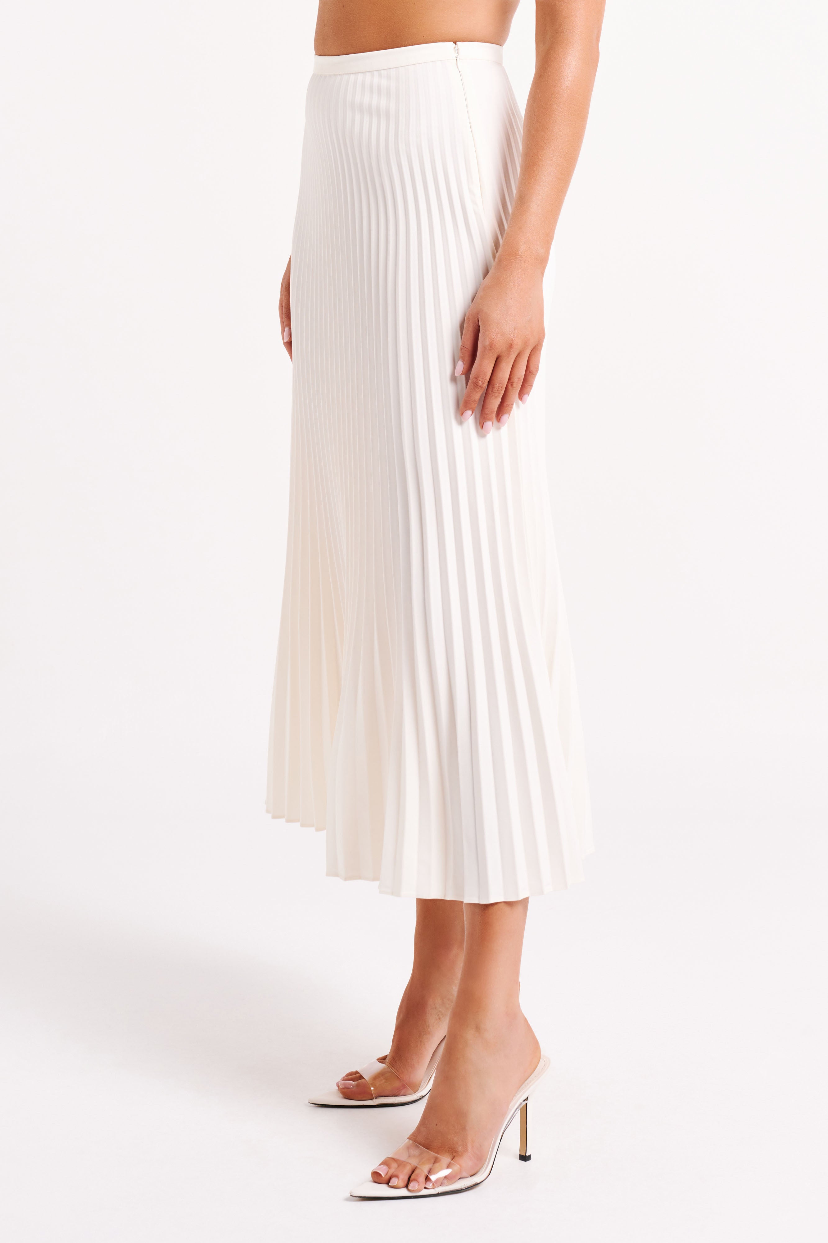Twyla Pleated Skirt – Sculpted Flow