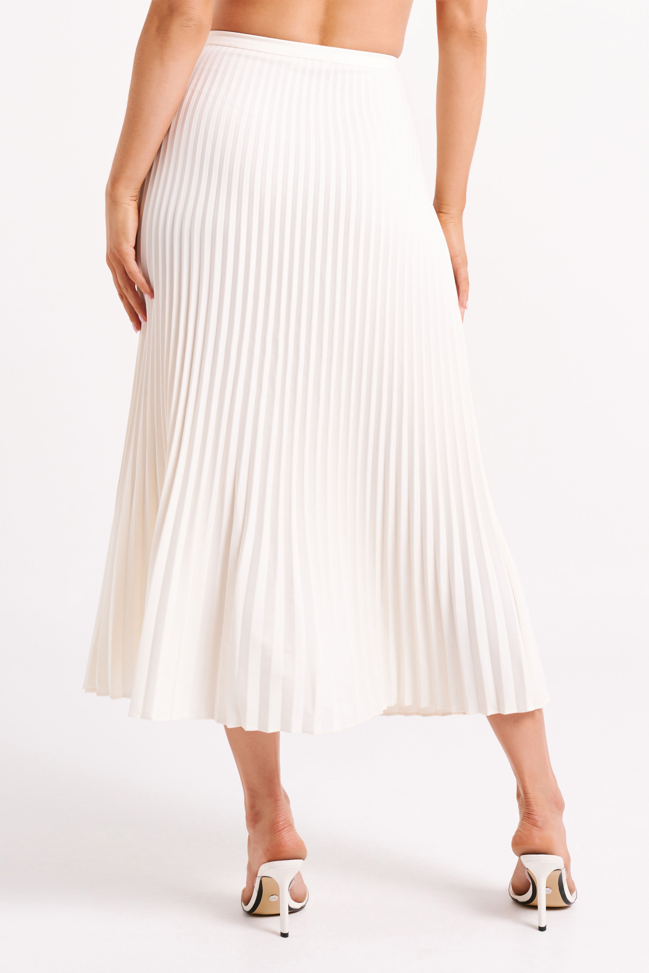 Twyla Pleated Skirt – Sculpted Flow