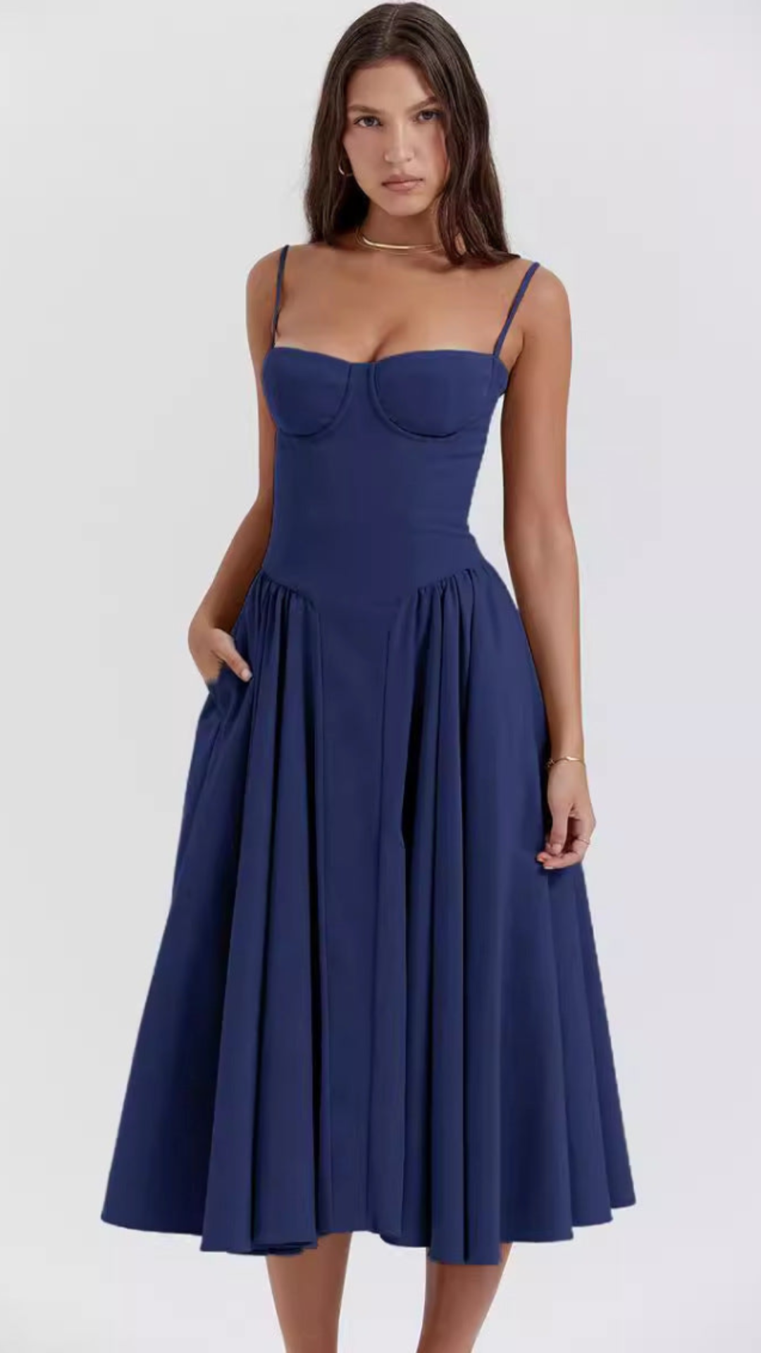 SINDRA DRESS – CLASSIC ELEGANCE