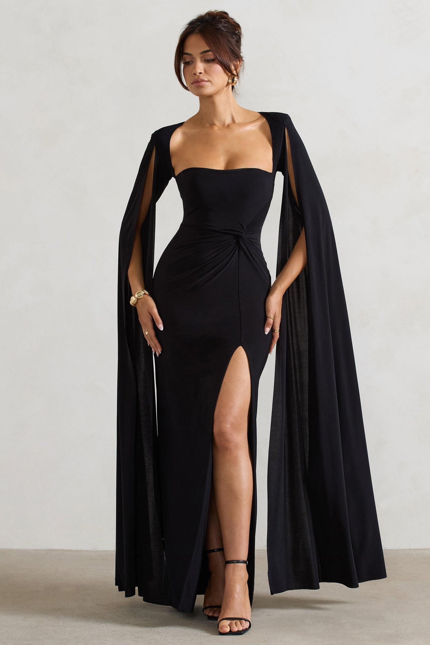 CLARETTA BLACK SET – SCULPTED GLAMOUR